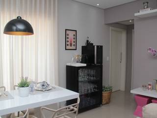 Apartamento Compacto Jovem Casal, Paula Ferro Arquitetura Paula Ferro Arquitetura ห้องเก็บไวน์