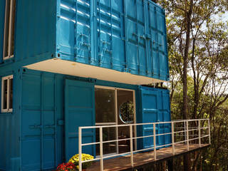 Casa Azul em São Sebastião das Águas Claras | Nova Lima MG, Edificare Containers Transformados Edificare Containers Transformados 現代房屋設計點子、靈感 & 圖片