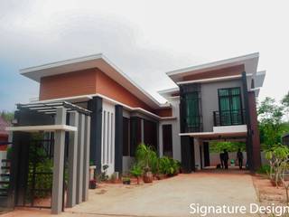 บ้านอาจารย์สุเมธ พนิตมนตรี , SignatureDesign SignatureDesign Rumah Gaya Eklektik Beton