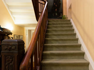 Classic home, Pamela Kilcoyne - Homify Pamela Kilcoyne - Homify Classic corridor, hallway & stairs