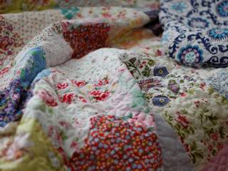 patchwork romantyczny/rustykalny/boho, Dom Artystyczny Dom Artystyczny Eclectic style bedroom Cotton Red