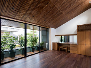 彦根の家, 井上久実設計室 井上久実設計室 オリジナルスタイルの 寝室