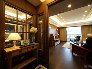 優雅內斂的紳仕風, EasyDeco 藝珂設計 EasyDeco 藝珂設計 Classic style corridor, hallway and stairs