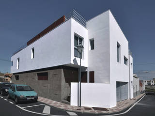Edificio Catalina, Morada arquitectura e interiorismo Morada arquitectura e interiorismo Casas de estilo moderno
