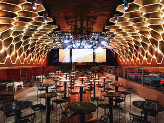 LIGHT nightclub, TAMEN arquitectura TAMEN arquitectura Commercial spaces