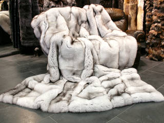 SAGA Blaufuchsdecke - Echt Pelz Decke, Lars Paustian - International Fur Lars Paustian - International Fur Ruang Keluarga Gaya Skandinavia Bulu White