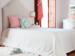 Coral e Aqua quarto de adolescente, Perfect Home Interiors Perfect Home Interiors Phòng ngủ phong cách hiện đại
