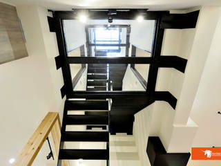 天朗氣清－王家老宅翻新, Unicorn Design Unicorn Design Eclectic corridor, hallway & stairs