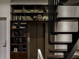 三代同堂度假別墅 大荷室內裝修設計工程有限公司 Modern corridor, hallway & stairs