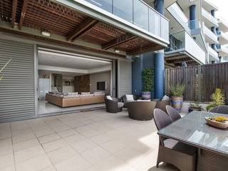 Apartment Robertson - Pembroke, Covet Design Covet Design Moderner Balkon, Veranda & Terrasse