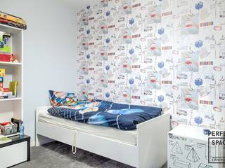 2-poziomowe mieszkanie, Perfect Space Perfect Space Nowoczesny pokój dziecięcy