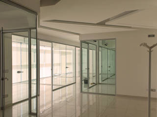 Office 2.0, SPAZIODABITARE architects SPAZIODABITARE architects Estudios y despachos minimalistas