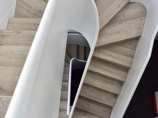 Casa GR, FAQ arquitectura FAQ arquitectura Pasillos, vestíbulos y escaleras de estilo moderno