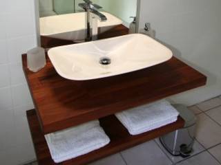 Univers salle de bain, FLIP DESIGN FLIP DESIGN Modern bathroom Solid Wood Multicolored