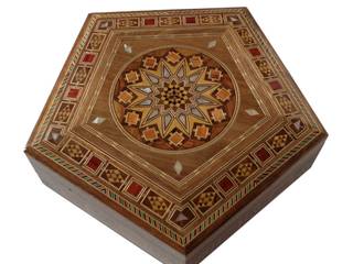 Boîte à bijoux en bois et marqueterie Ptah par KaravaneSerail, KaravaneSerail KaravaneSerail Eclectic style bedroom Wood Wood effect