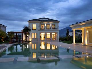 Villa Tirana: Moderno e Classico allo stesso tempo, Studio Marco Piva Studio Marco Piva Nhà
