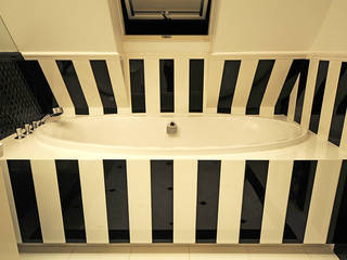 Apartament, we do design.pl we do design.pl Casas de banho clássicas Cerâmica