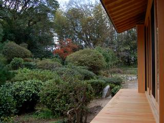 唐津の家, 環アソシエイツ・高岸設計室 環アソシエイツ・高岸設計室 Classic style garden Wood Multicolored