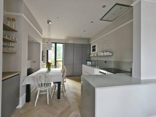 Mr and Mrs Tyrells Kitchen project, Diane Berry Kitchens Diane Berry Kitchens Moderne Küchen Grau