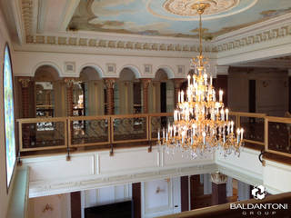 Lavorazioni e progettazioni - Baldantoni Group, Baldantoni Group Baldantoni Group Classic style corridor, hallway and stairs Solid Wood Amber/Gold