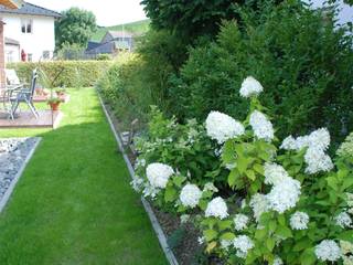 Hausgarten in Grevenstein, wilhelmi garten- und landschaftsarchitektur wilhelmi garten- und landschaftsarchitektur Modern Garden