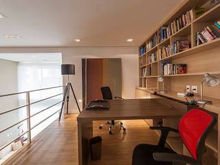 Ambientes em destaque, Camila Giongo Arquitetas Associadas - Decoração de Interiores ME Camila Giongo Arquitetas Associadas - Decoração de Interiores ME Modern study/office Wood Beige