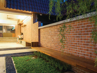 Terrace House at Robin Road, Quen Architects Quen Architects アジア風 庭