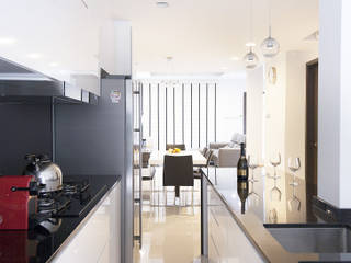 soo chow graden, Renozone Interior design house Renozone Interior design house Modern kitchen