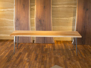 無垢 アイアン ダイニングテーブル, SSD建築士事務所株式会社 SSD建築士事務所株式会社 Modern dining room Solid Wood Multicolored