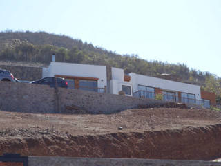 Vivienda L52 Fundo Loreto, La Serena., Territorio Arquitectura y Construccion - La Serena Territorio Arquitectura y Construccion - La Serena Mediterranean style house