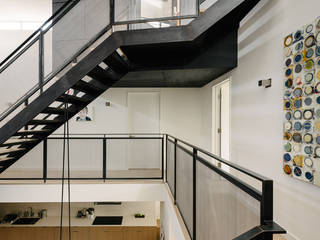 Fitty Wun, Feldman Architecture Feldman Architecture Nowoczesny korytarz, przedpokój i schody