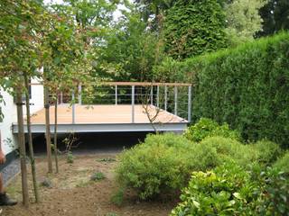 BangKirai terras met gegalvaniseerd stalen frame., WE-Maatdesign WE-Maatdesign Modern Terrace Wood Wood effect