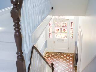 3 Hilbury Road, Diamond Constructions Ltd Diamond Constructions Ltd Moderner Flur, Diele & Treppenhaus