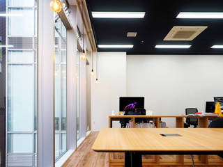 megafoon OFFICE & GALLERY, TRANSFORM 株式会社シーエーティ TRANSFORM 株式会社シーエーティ Commercial spaces