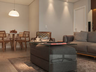 Apartamento G | R, Lodo Barana Arquitetura e Interiores Lodo Barana Arquitetura e Interiores 모던스타일 거실 우드 우드 그레인