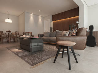 Apartamento G | R, Lodo Barana Arquitetura e Interiores Lodo Barana Arquitetura e Interiores ห้องนั่งเล่น ไม้ Wood effect