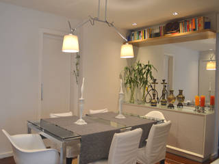 Apartamento Leme, Adriana Saggese e Paloma Costa Arquitetura Adriana Saggese e Paloma Costa Arquitetura Eclectic style dining room