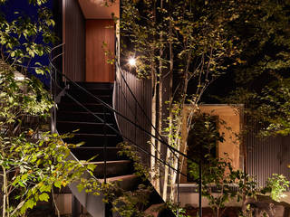 八事の家, YOKOI TSUTOMU architects YOKOI TSUTOMU architects モダンな 家 金属 黒色