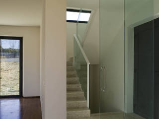 Edificio Residenziale, Lorenzo Rossi Architetti Lorenzo Rossi Architetti Modern Corridor, Hallway and Staircase