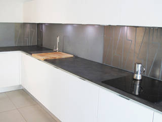 Edificio residenziale a Sant’Eusebio, basarchitetti basarchitetti Kitchen