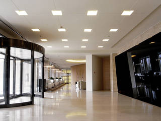 天津 格林園酒店大廳, 直譯空間設計有限公司 直譯空間設計有限公司 Espacios comerciales