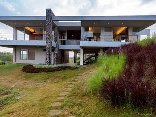 Kavardhara Villa , Inscape Designers Inscape Designers Modern houses