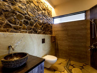 Kavardhara Villa , Inscape Designers Inscape Designers Rustic style bathroom Stone