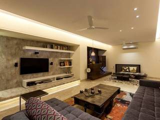 Choudhary Residence, Juhu, Mumbai, Inscape Designers Inscape Designers Eclectic style living room Property,Couch,Picture frame,Furniture,Television,Wood,Table,Lighting,Comfort,Interior design