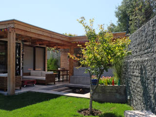 CASA RQ. , ESTUDIO BASE ARQUITECTOS ESTUDIO BASE ARQUITECTOS Rustic style garden