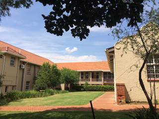 Oranje Meisieskool, Free State, Bloemfontein. Smit Architects (Design) & Incline Architects (documentation and site admin), Smit Architects Smit Architects 現代房屋設計點子、靈感 & 圖片