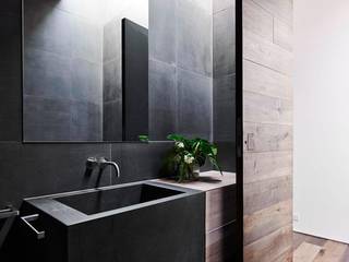 Bathroom Design, No Place Like Home ® No Place Like Home ® Salle de bain moderne