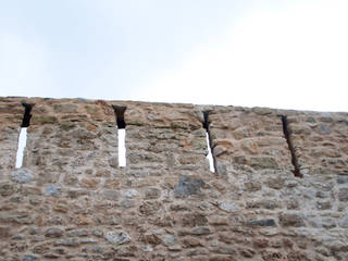 muralla medieval, rdl arquitectura rdl arquitectura Nhà phong cách mộc mạc
