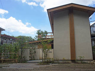 仁戸名町の家, 環境創作室杉 環境創作室杉 Eclectic style houses