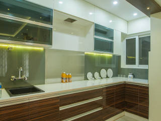 Studio Apartement , In Built Concepts is now FABDIZ In Built Concepts is now FABDIZ Dapur Klasik Kayu Lapis